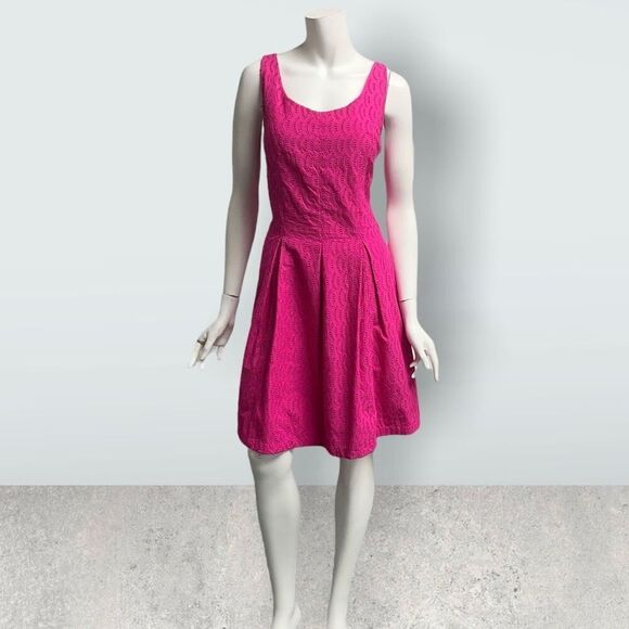 Lord & Taylor Barbie Pink Eyelet Sleeveless Side Zipper Fit N Flare Cotton Sz 10 - Picture 1 of 6